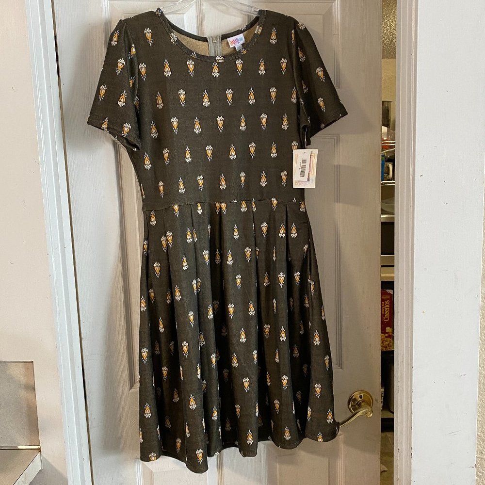 BRAND NEW Lularoe Amelia Dress